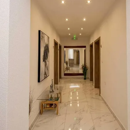 Ancora No 1 Comfortable *