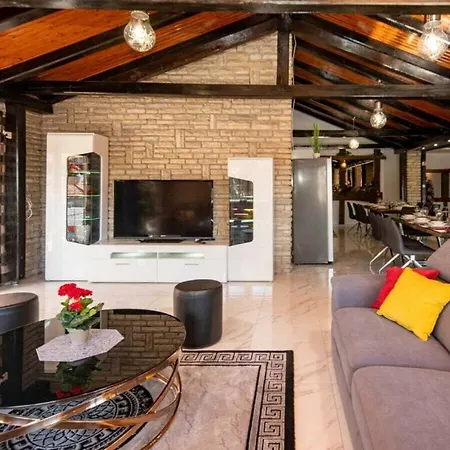 Villa Ancora No 1 Comfortable Sveti Filip i Jakov